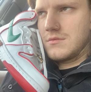 Meet your Posher, James